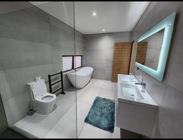 5 BEDROOM HOUSE FOR SALE IN GLEN MARAIS